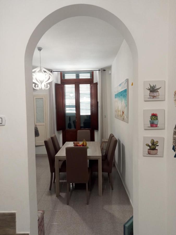Brezza Di Mare Apartment กัลลีโปลี ภายนอก รูปภาพ
