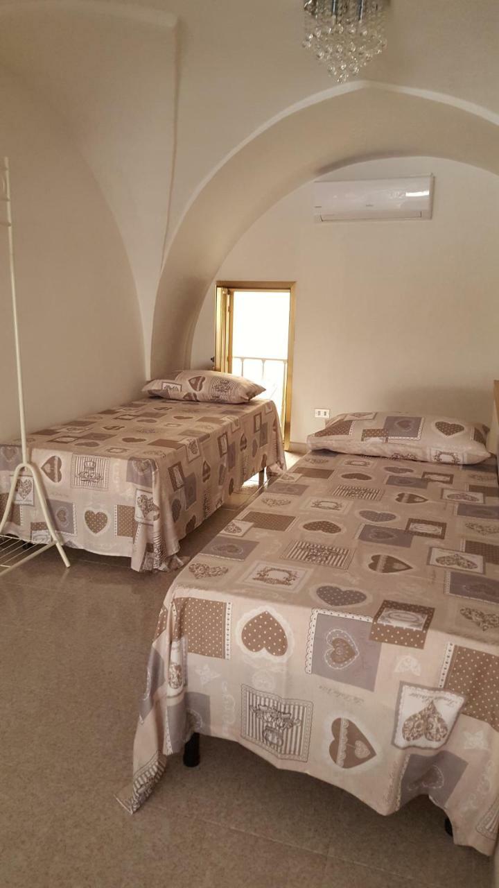 Brezza Di Mare Apartment กัลลีโปลี ภายนอก รูปภาพ
